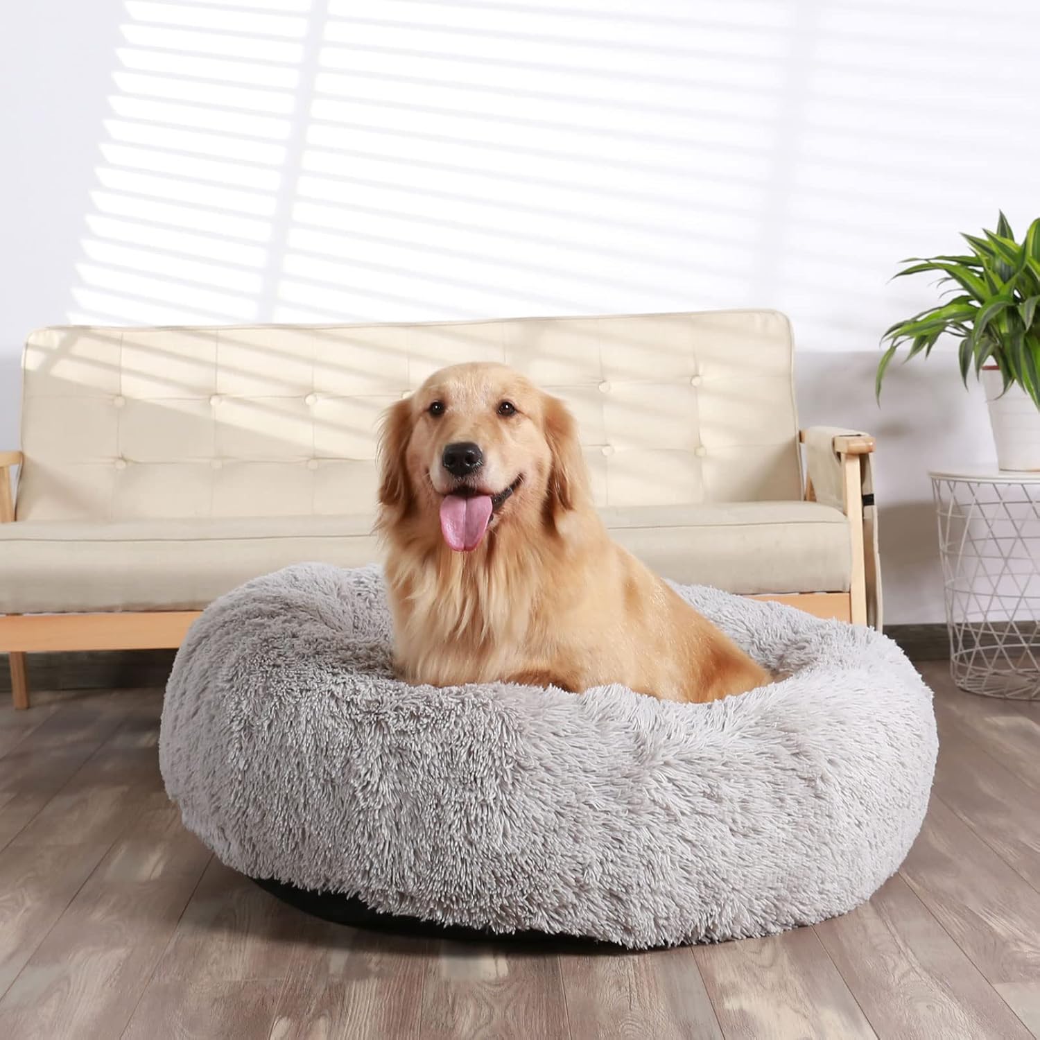 Calming Round Fluffy Dog Bed for Large Dogs, Washable 30" Gray Cuddler Pet Bed